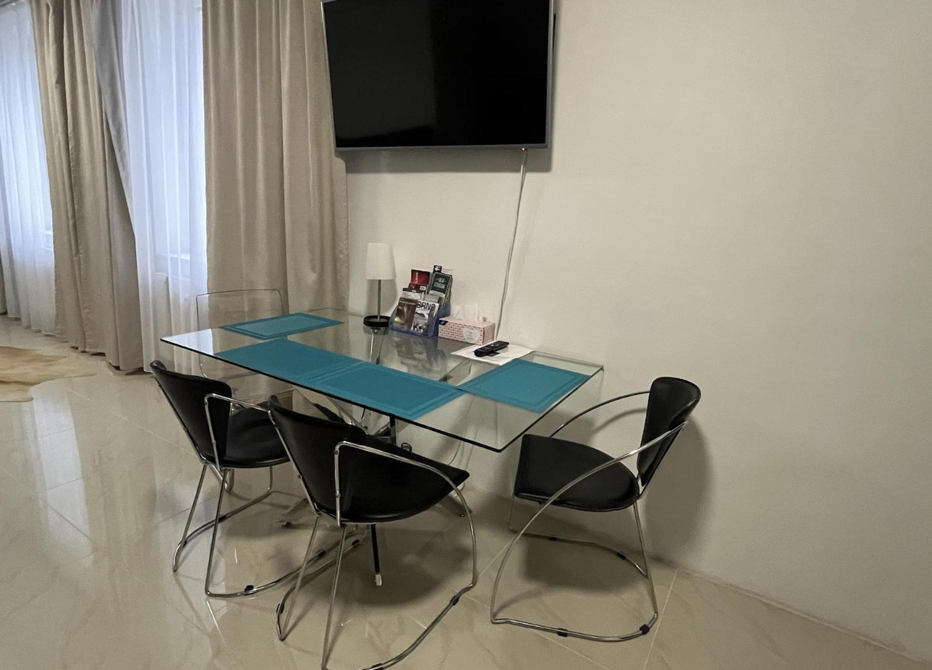 Apartment Right In The Center Of Брно Экстерьер фото